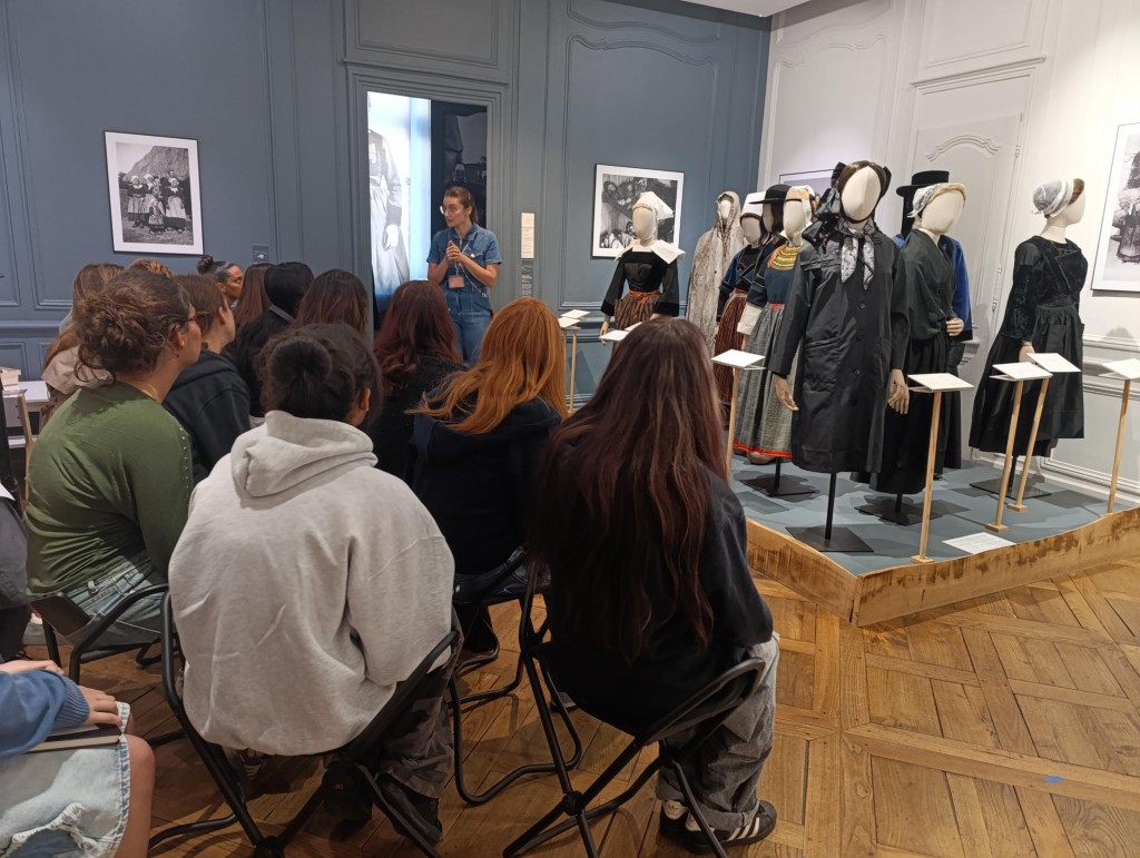 Mode & clichés au musée breton de Quimper