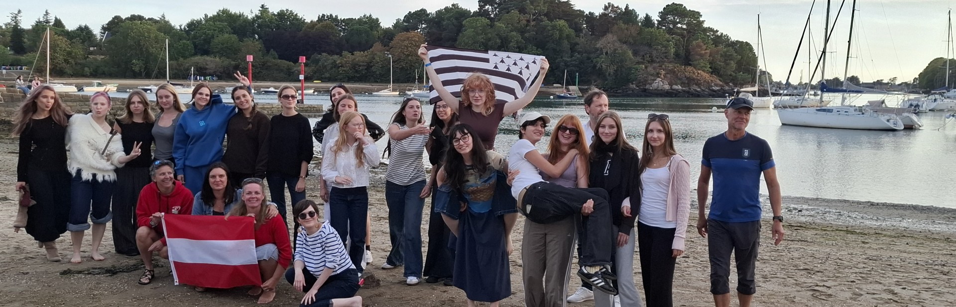 Echange entre lycéens de Locminé et de Vienne autour du textile