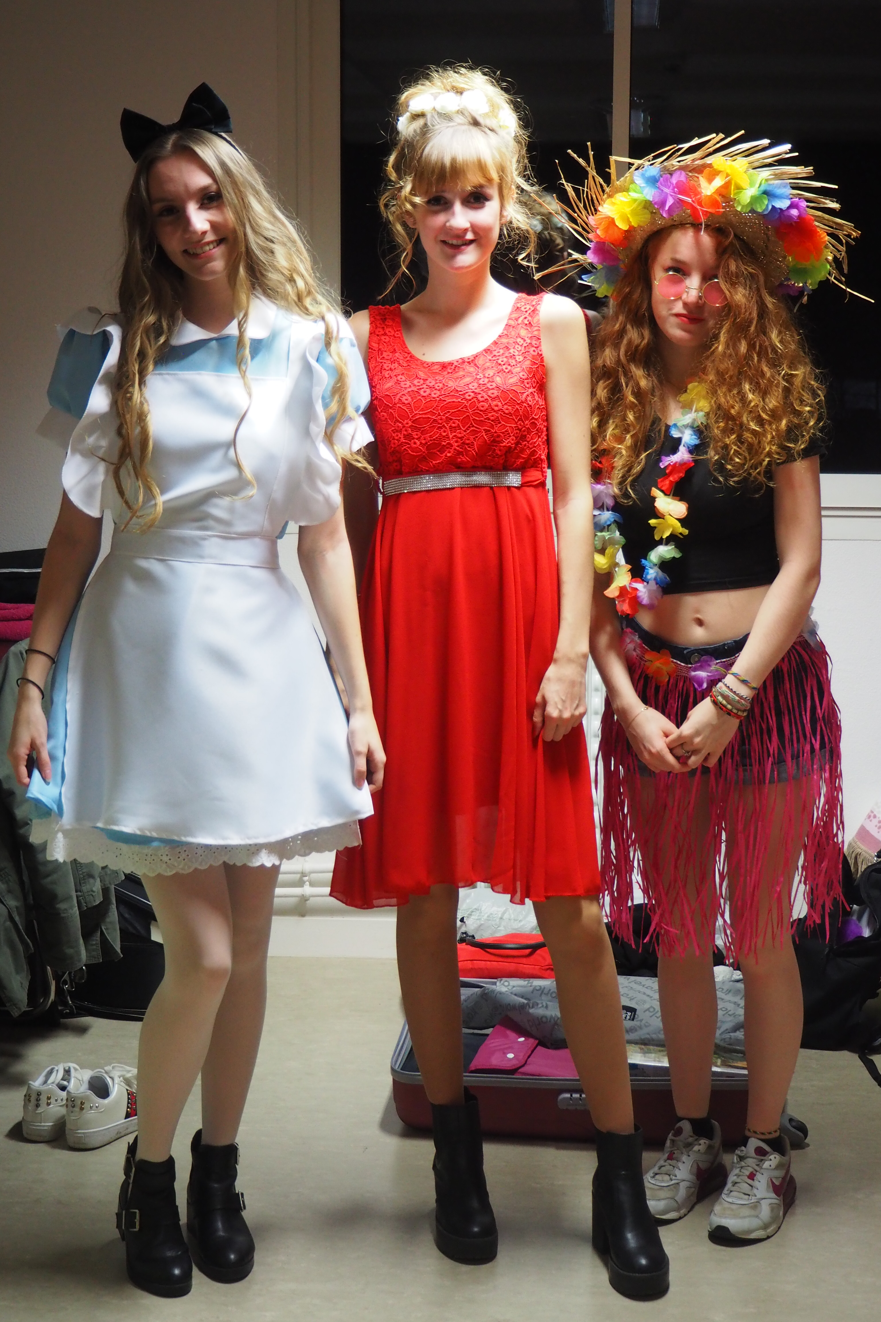 TENUES 4